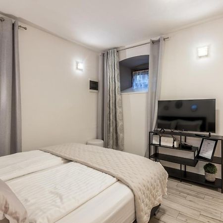 ספליט Apartments And Rooms Villa Lina מראה חיצוני תמונה