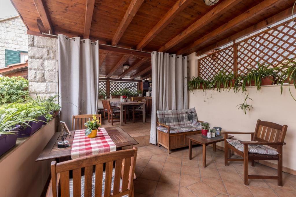 ספליט Apartments And Rooms Villa Lina חדר תמונה