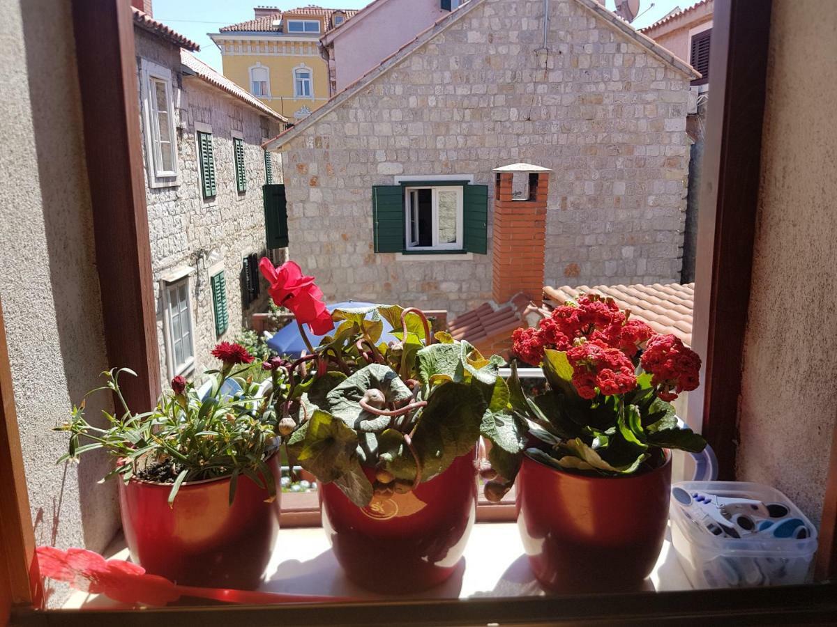 ספליט Apartments And Rooms Villa Lina מראה חיצוני תמונה