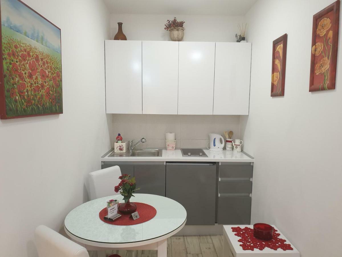 ספליט Apartments And Rooms Villa Lina מראה חיצוני תמונה