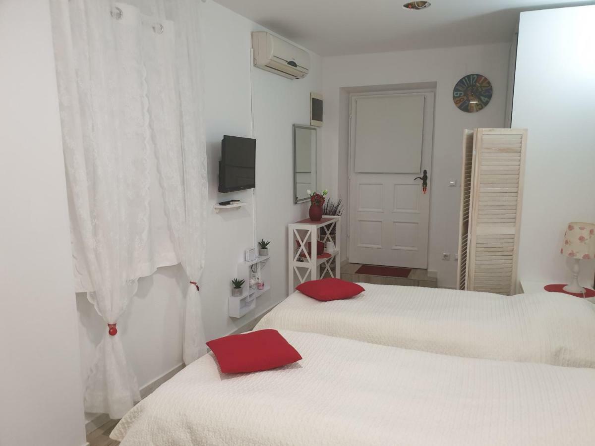 ספליט Apartments And Rooms Villa Lina מראה חיצוני תמונה